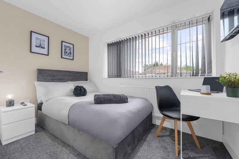 Room Baguley Street in Tameside