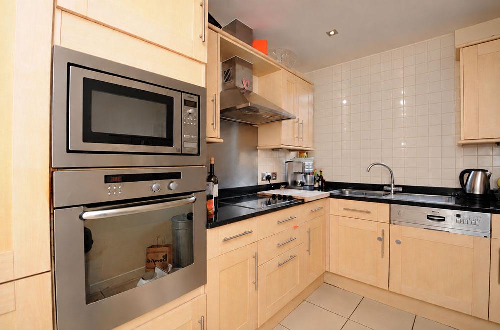 Flat Queensborough Terrace in City of Westminster