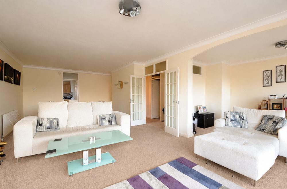 Flat Queensborough Terrace in City of Westminster
