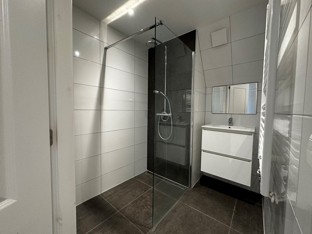 Appartement te huur: Luzacstraat, Rotterdam