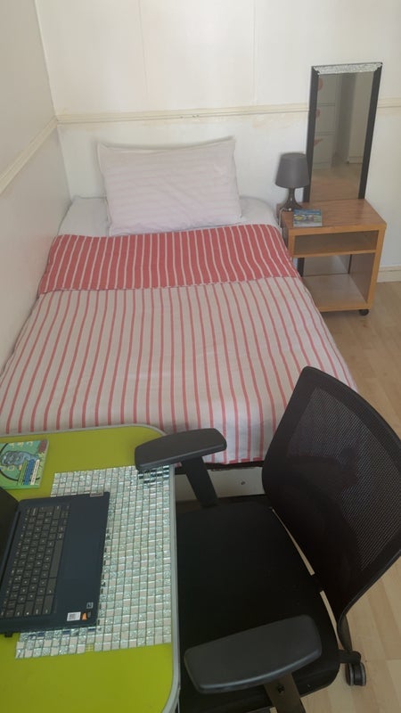 Room Busby Place in Greater London