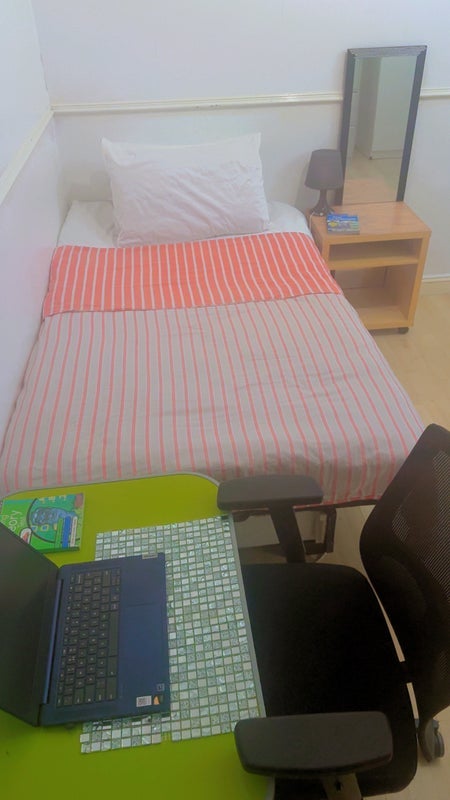 Room Busby Place in Greater London