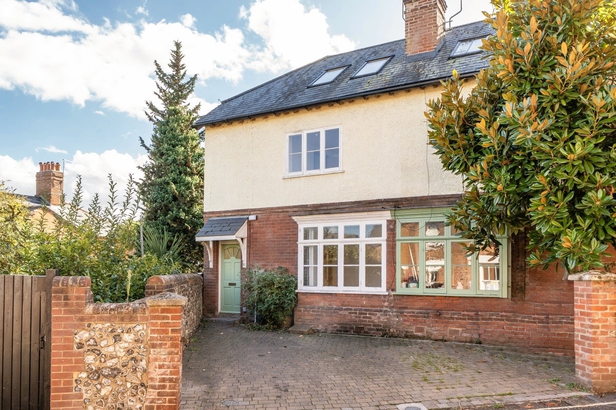 House Walcote Place in Winchester