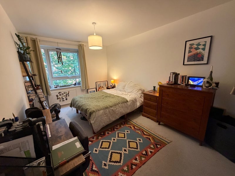 Room Geldeston Road in Greater London