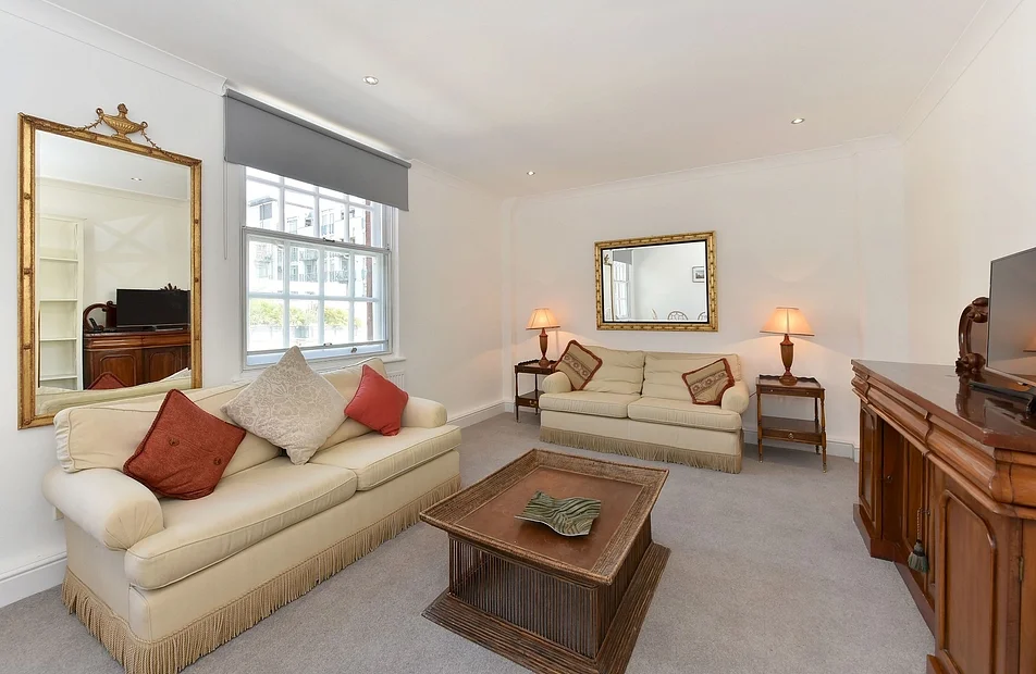 Flat Guildhouse Street in City of Westminster