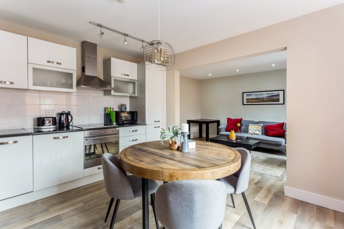 Flat Saint Georges Place in Cheltenham