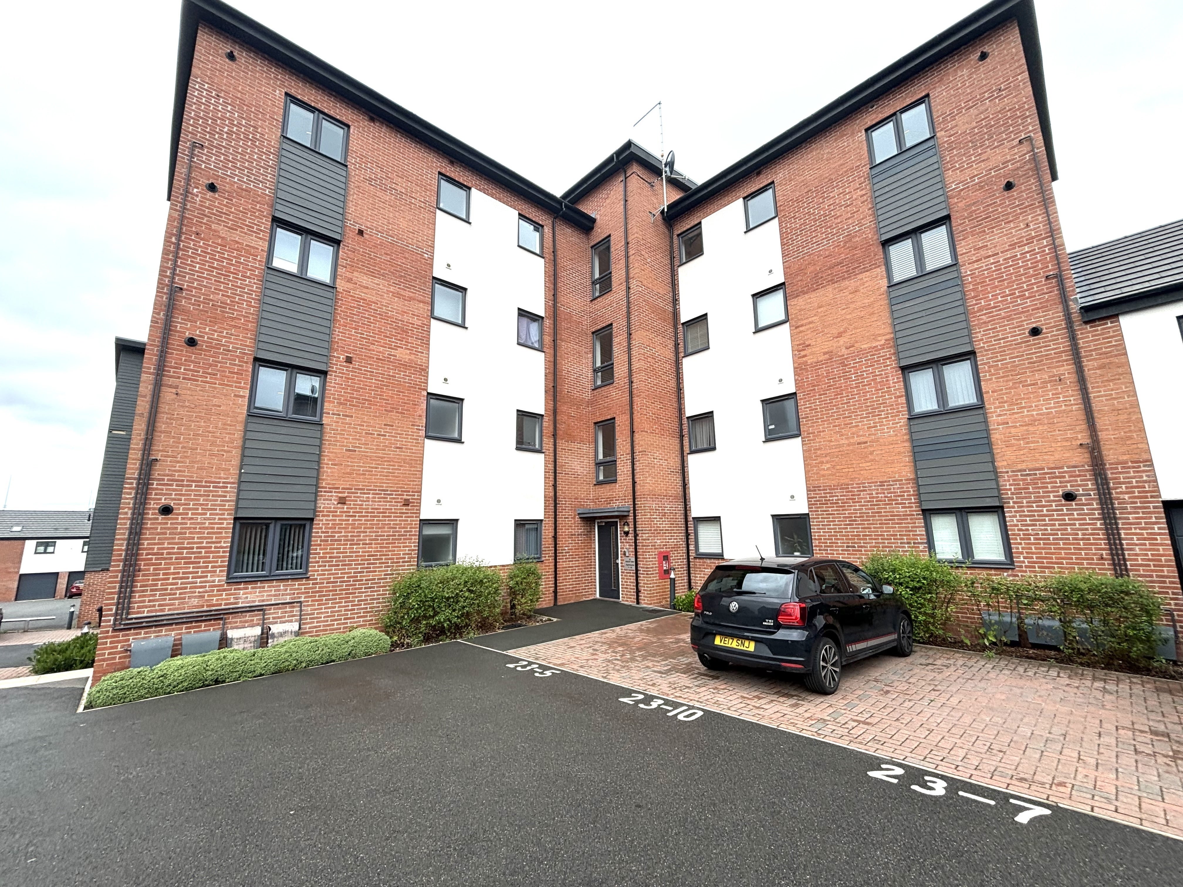 Flat Dalmuir Road in Birmingham