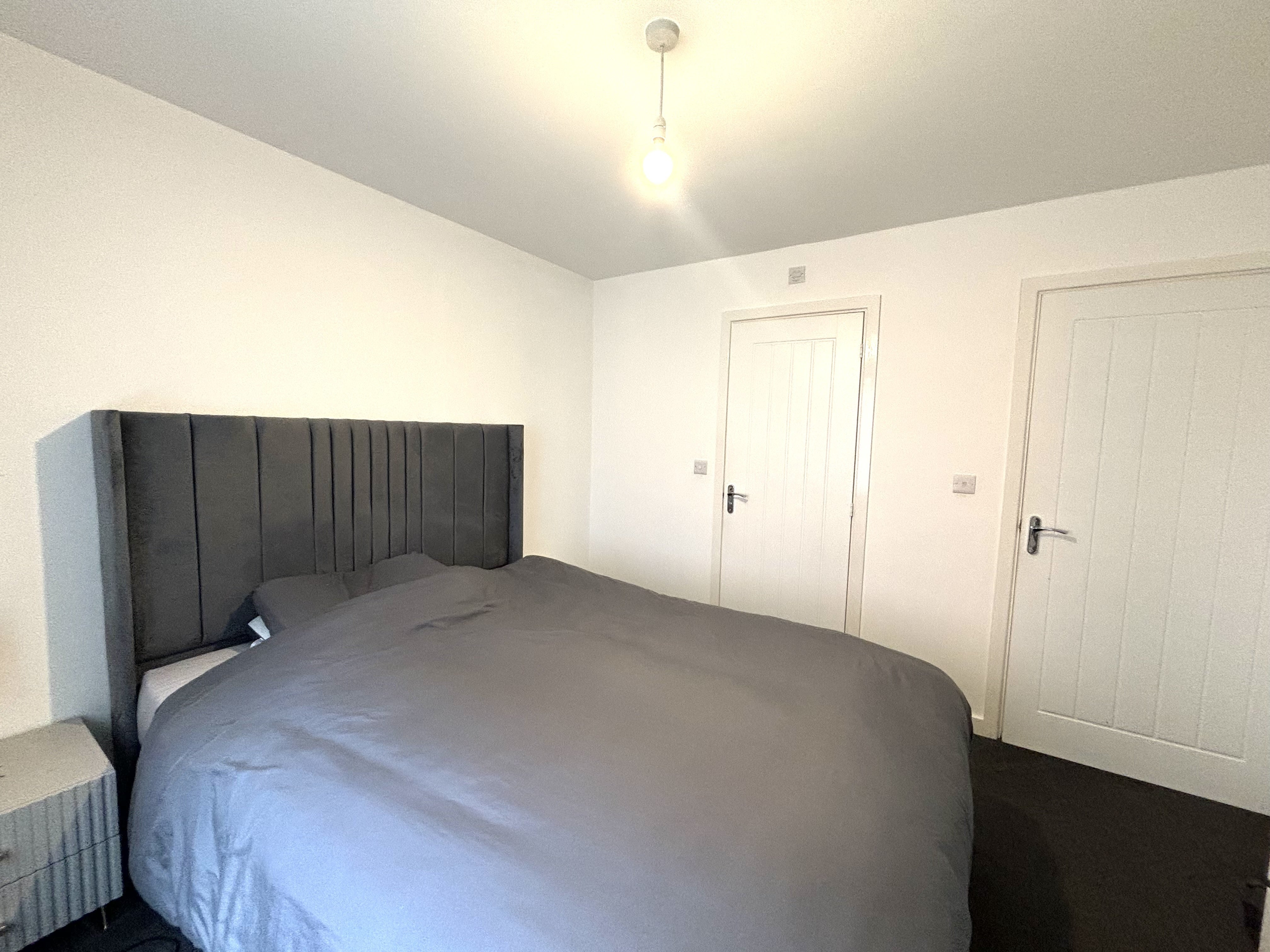 Flat Dalmuir Road in Birmingham