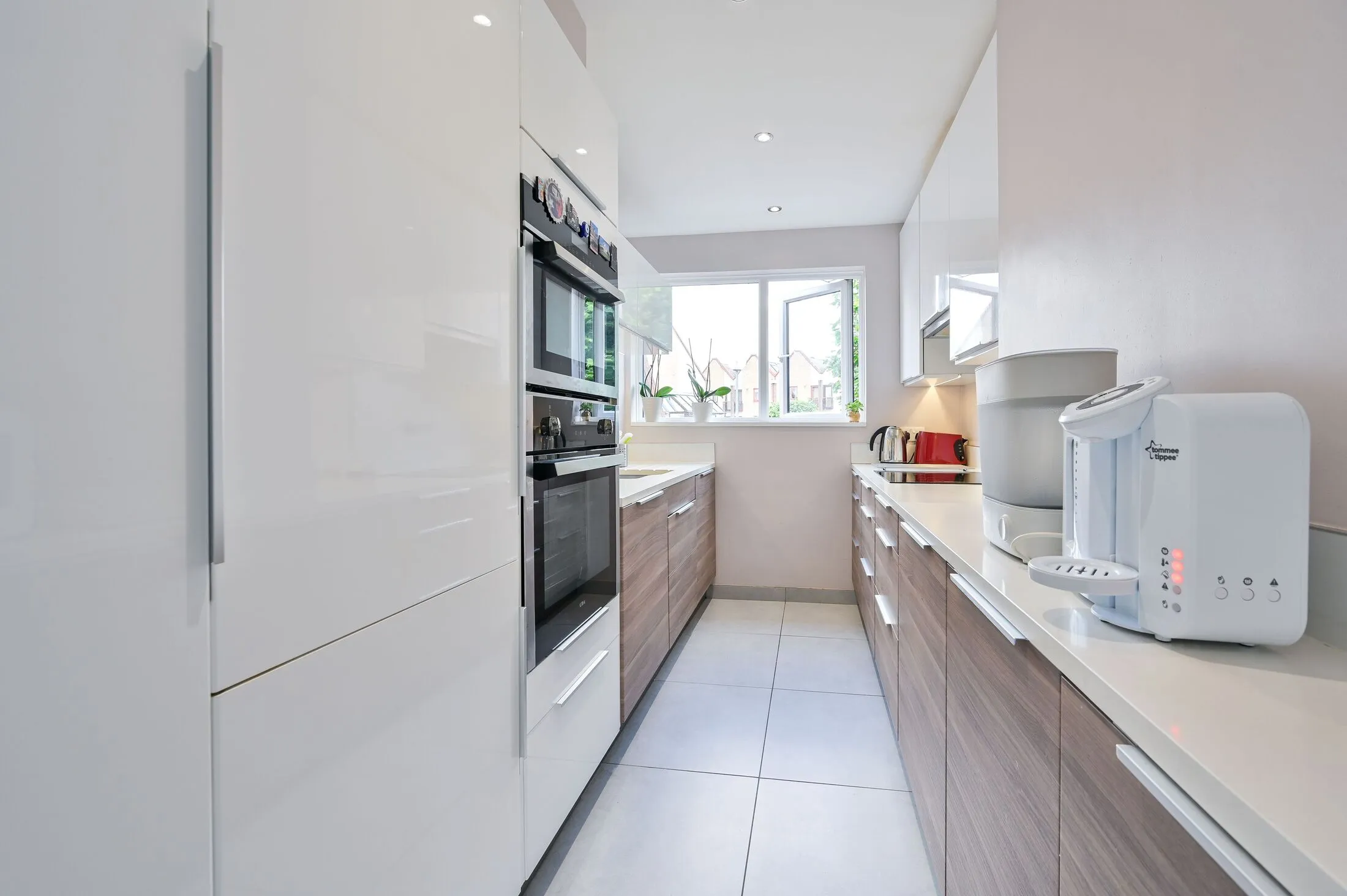 Flat Bywater Place in Greater London