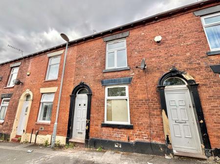 House Snowden Street in Chadderton