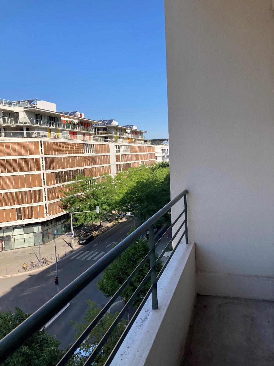Appartement Place Gustave Rivet à Grenoble