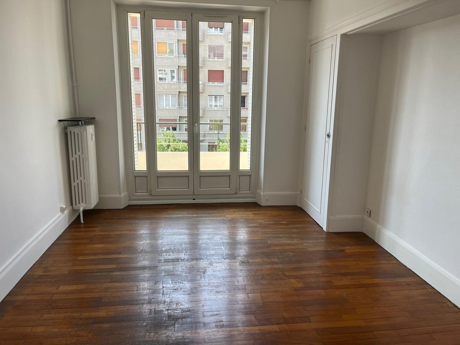 Appartement Place Gustave Rivet à Grenoble