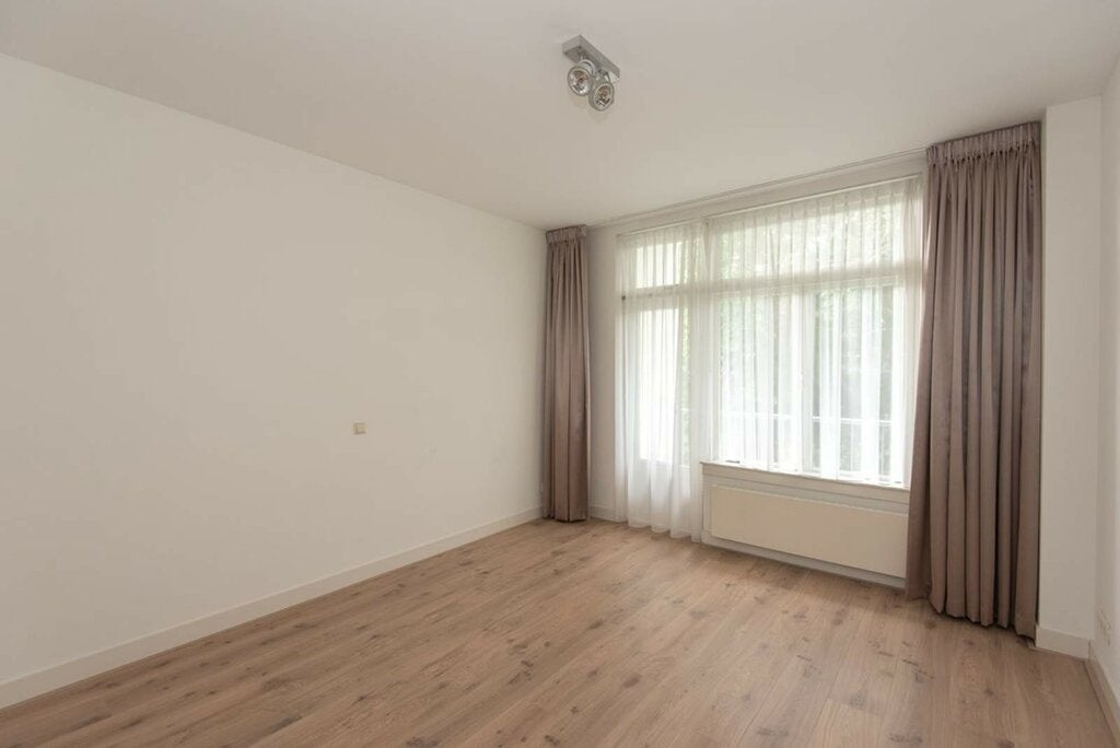 Appartement te huur: Milletstraat, Amsterdam