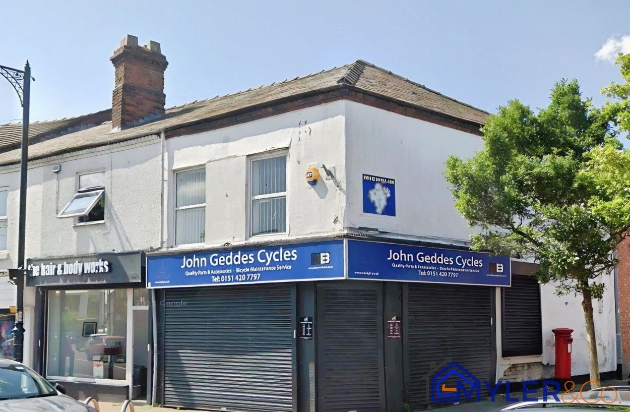 Flat Widnes Road in Widnes