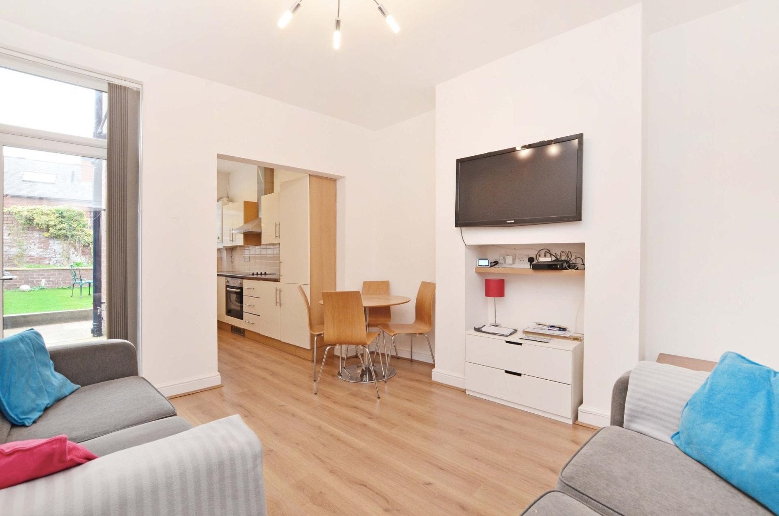 Room Sharrow Lane in Sheffield