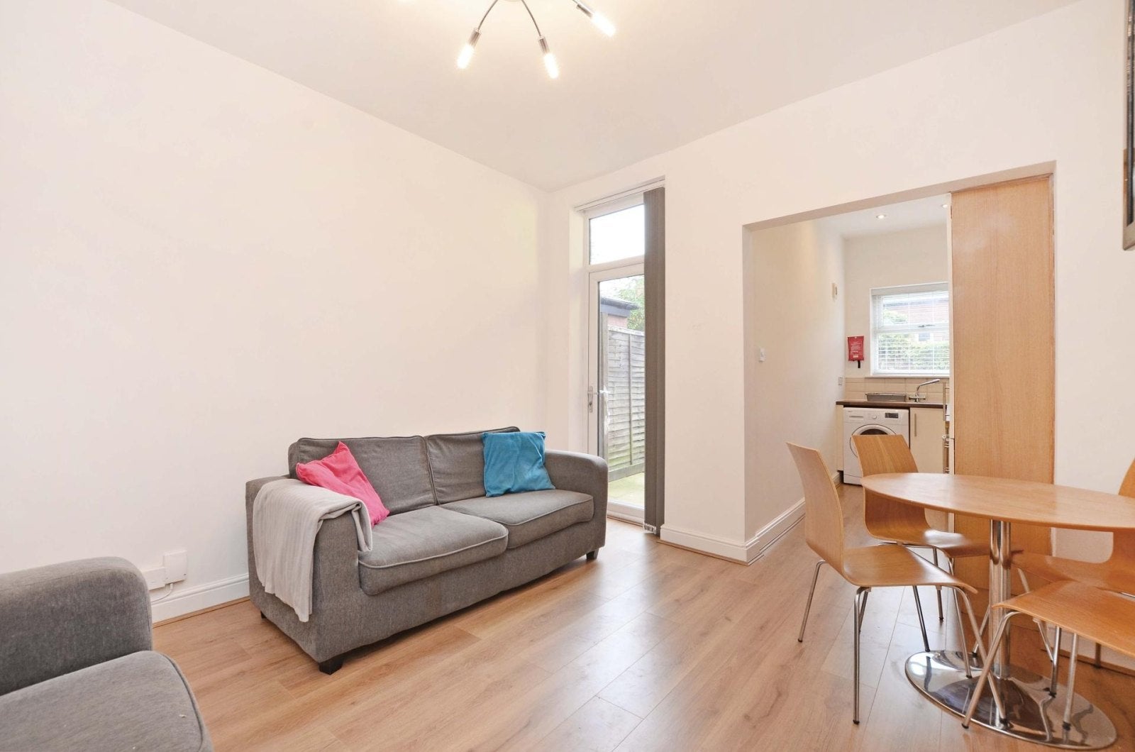 Room Sharrow Lane in Sheffield