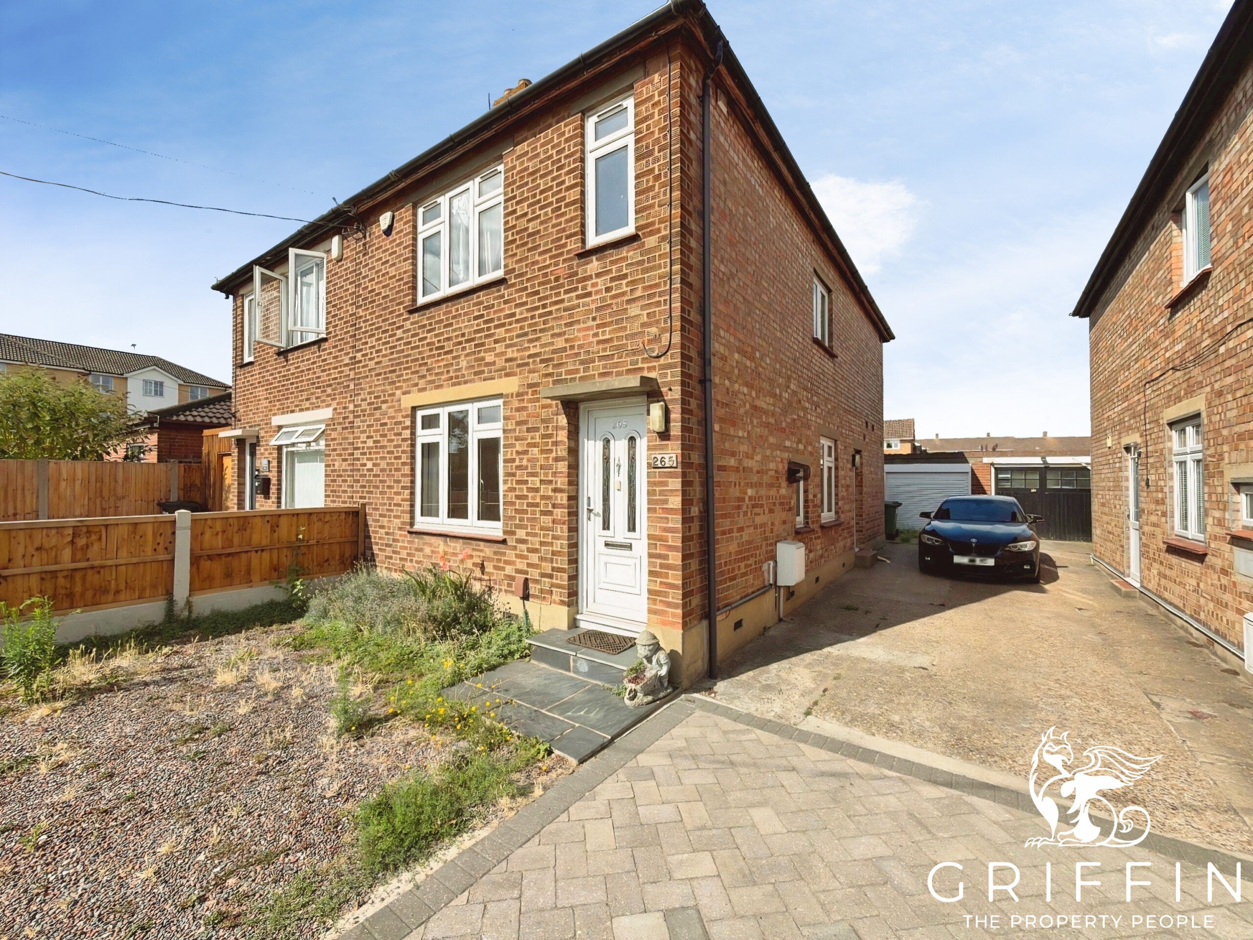 House Timberlog Lane in Basildon