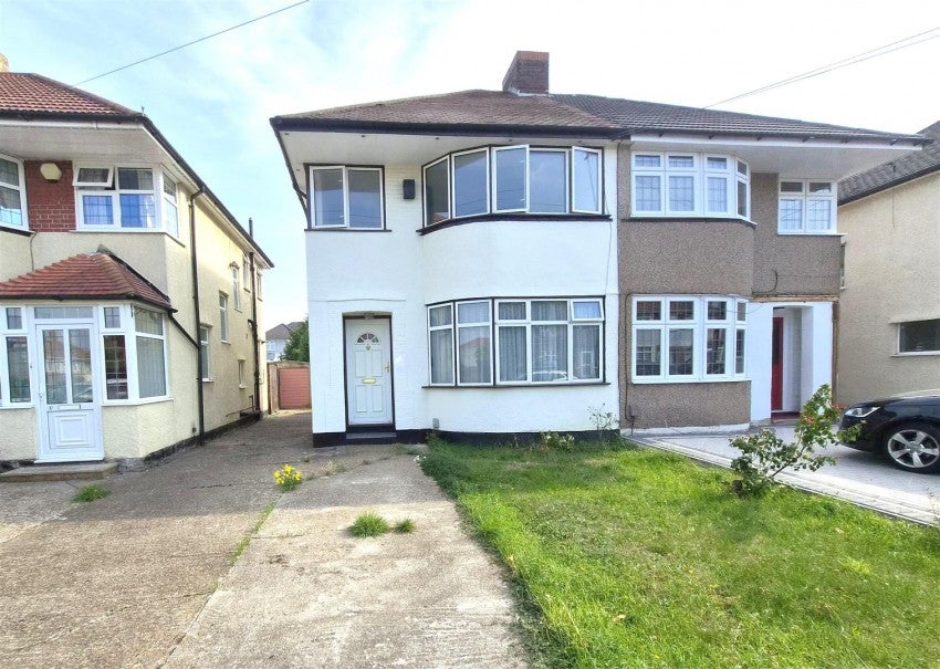 House Glengall Road in Greater London