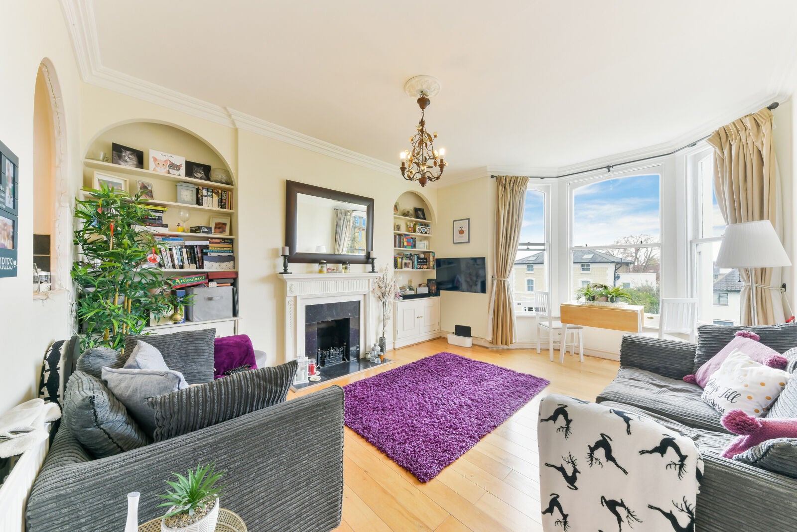 Flat Thornton Hill in Greater London