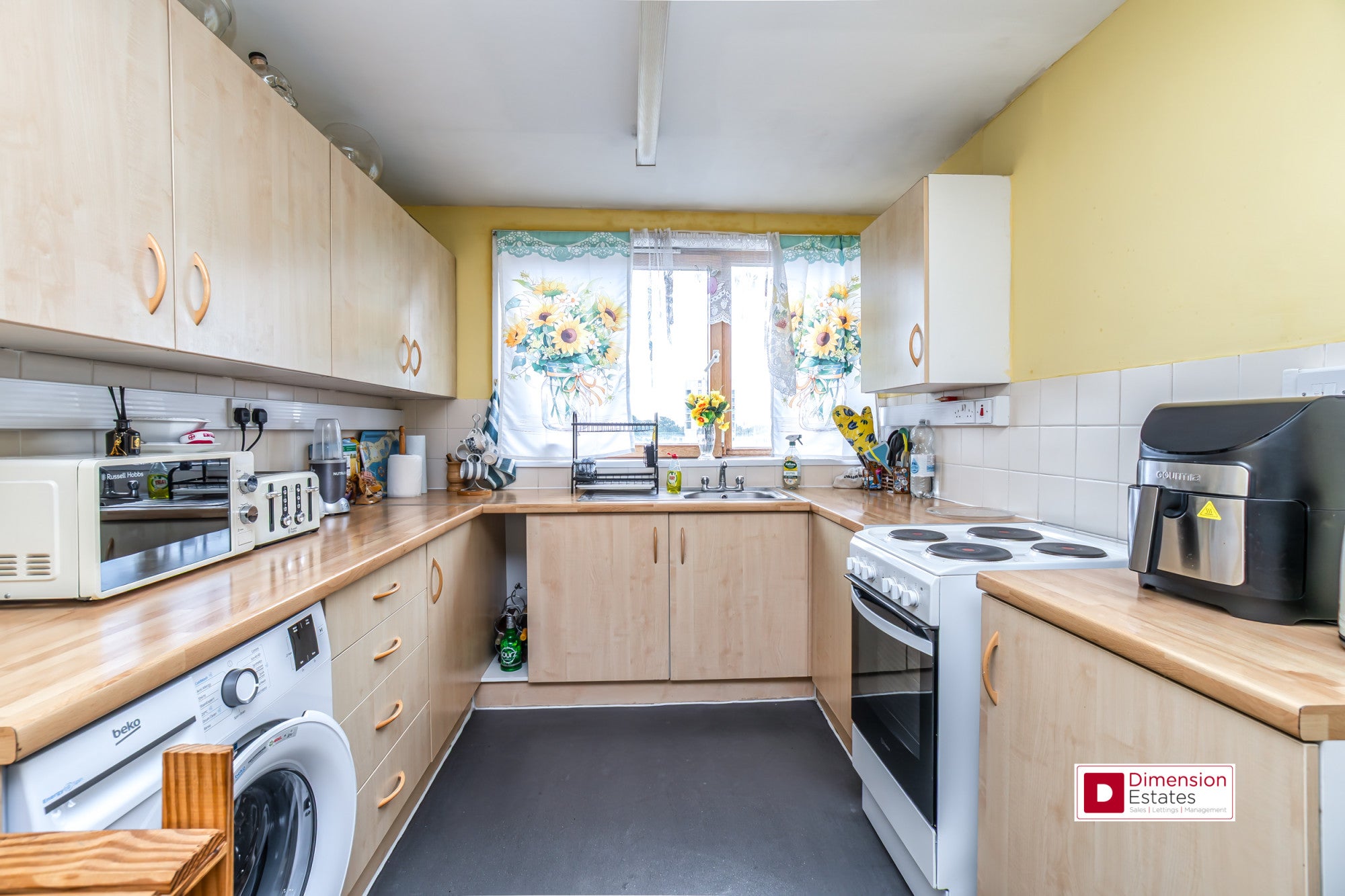Room Della Path in Greater London