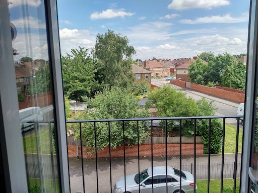 Flat Panyers Gardens in Greater London