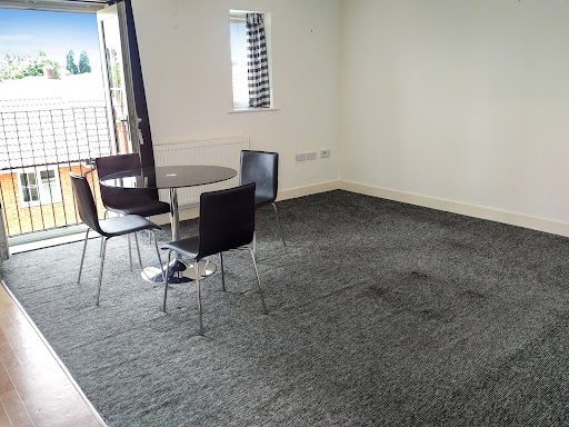 Flat Panyers Gardens in Greater London