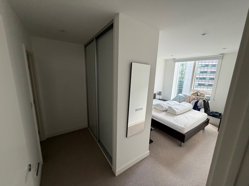 Room Wellesley Road in Greater London