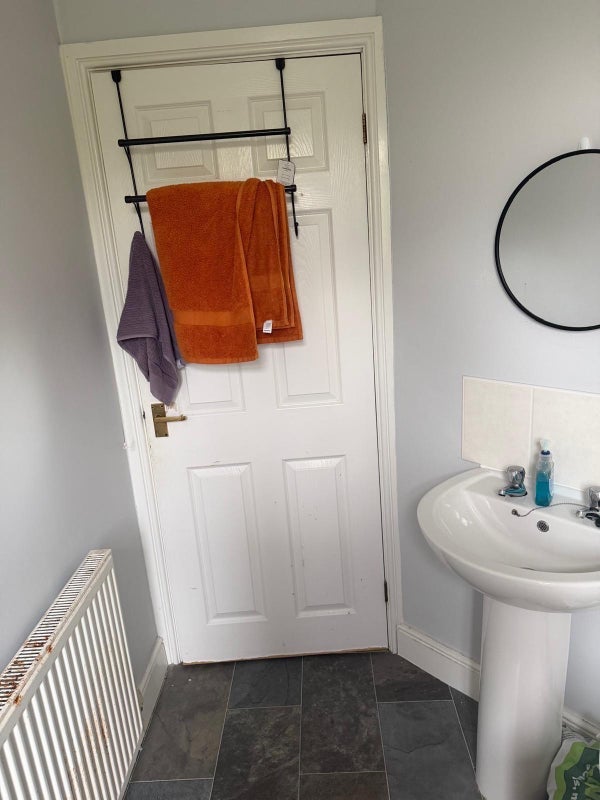 Room Grange Road in Newcastle upon Tyne