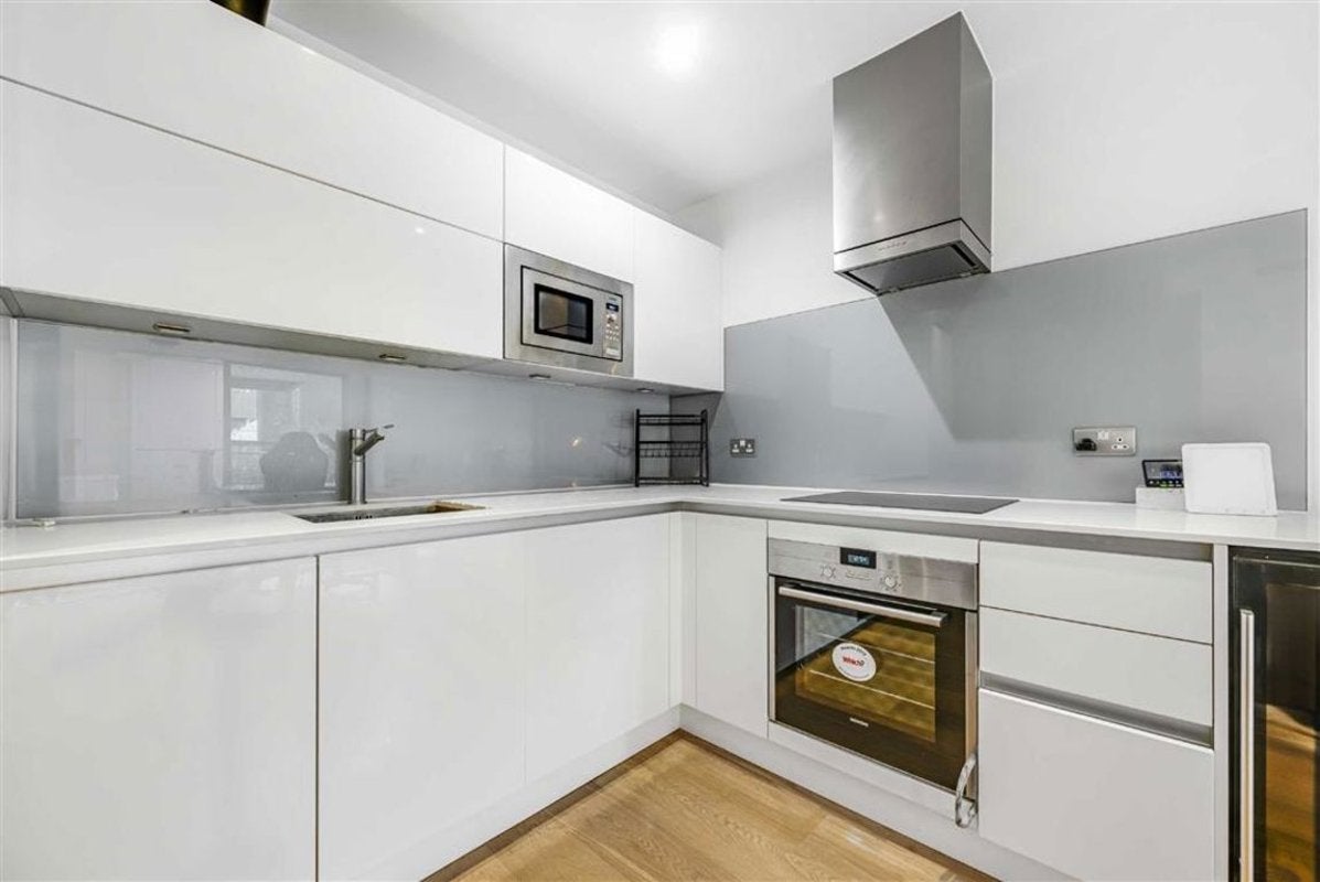 Flat Bethnal Green Road in Greater London