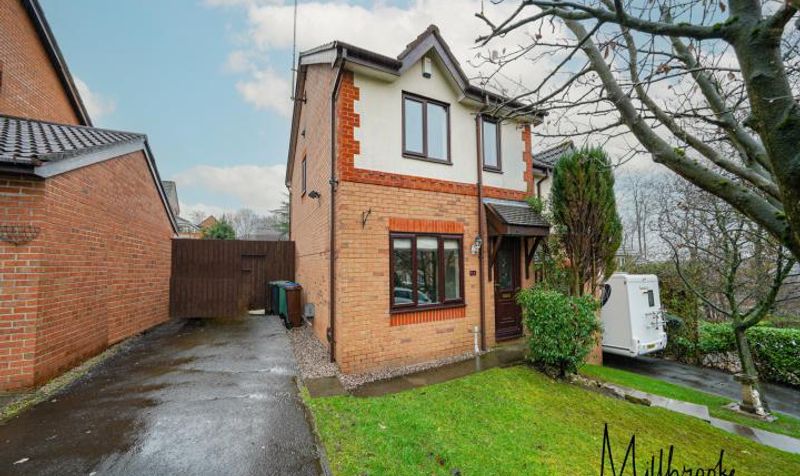 Flat Maesbrook Drive in Tyldesley
