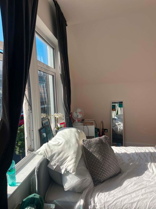 Room Balham Hill in Greater London