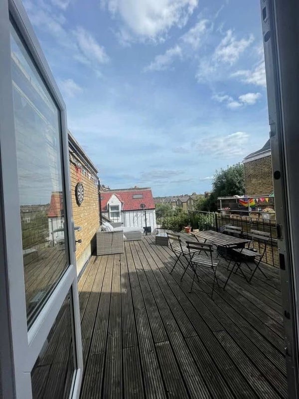 Room Balham Hill in Greater London