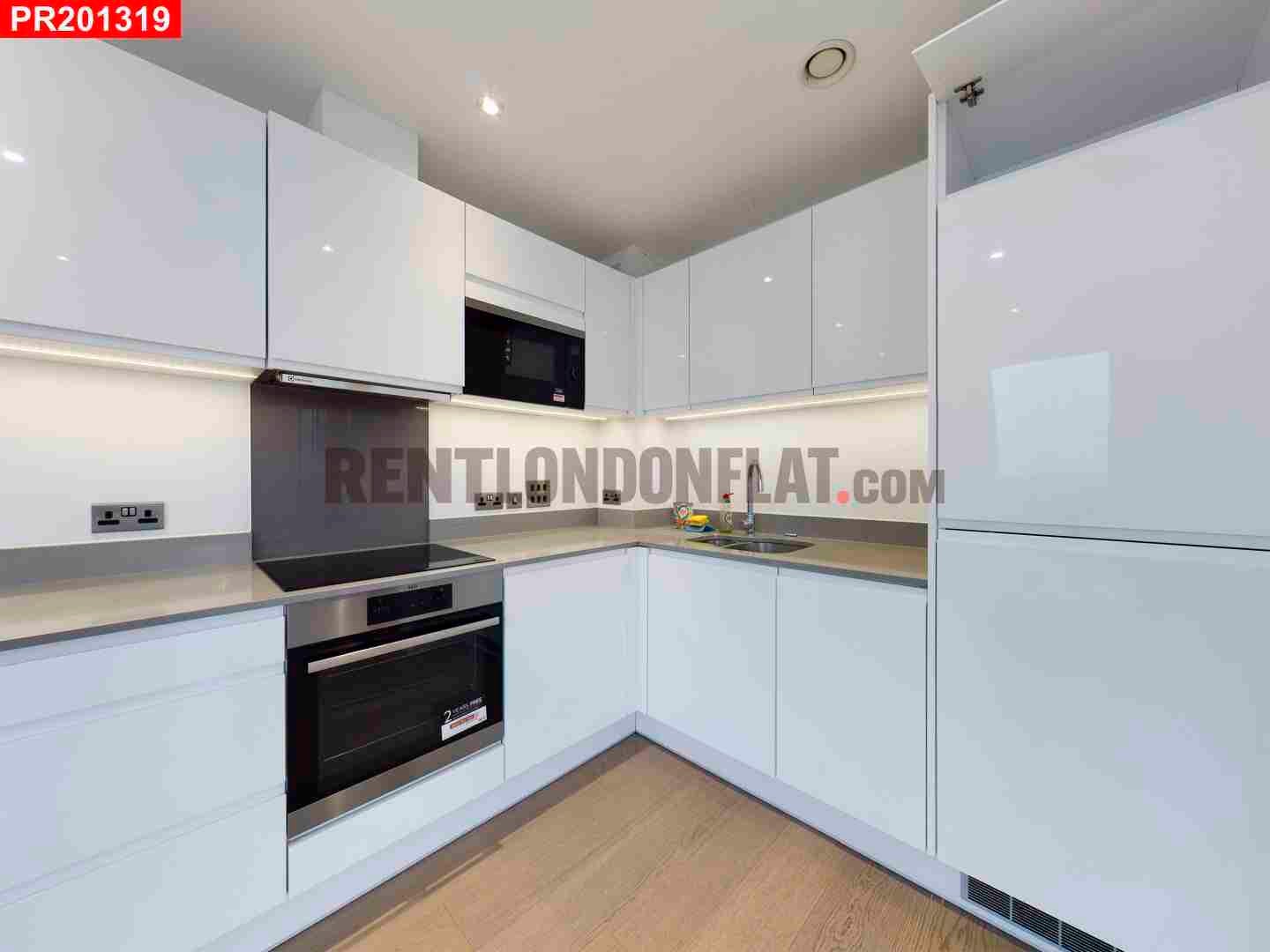 Flat Cambridge Road in Greater London