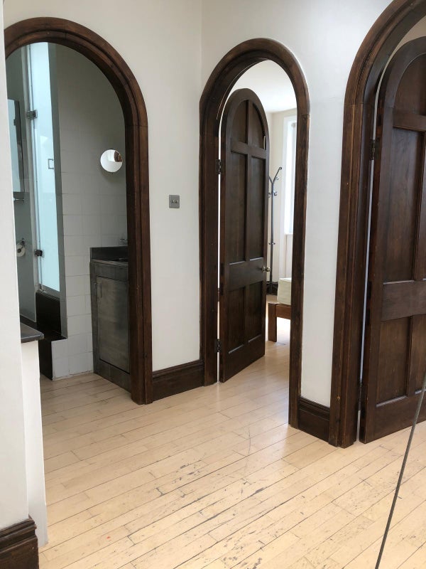 Room Kensington Gardens Square in City of Westminster