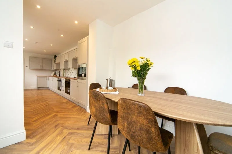 Room Temple Road in Oxton Village