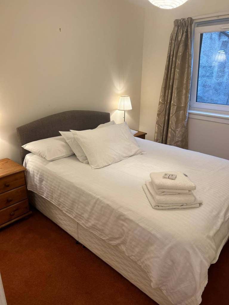 Flat Comiston Rise in City of Edinburgh