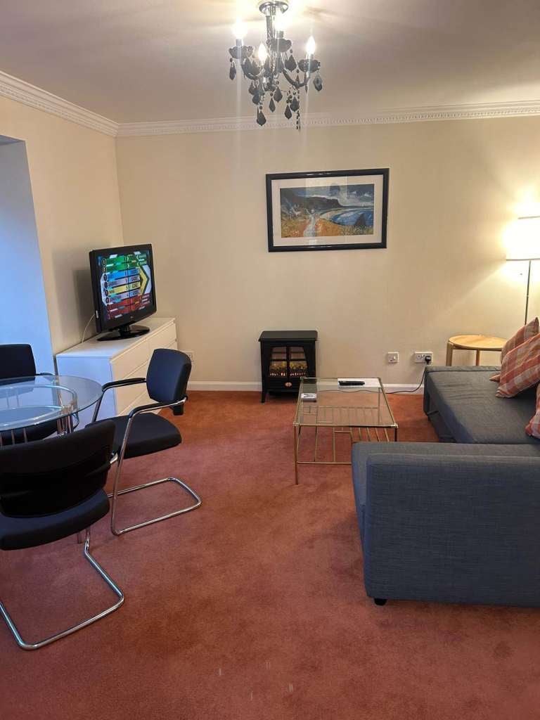 Flat Comiston Rise in City of Edinburgh