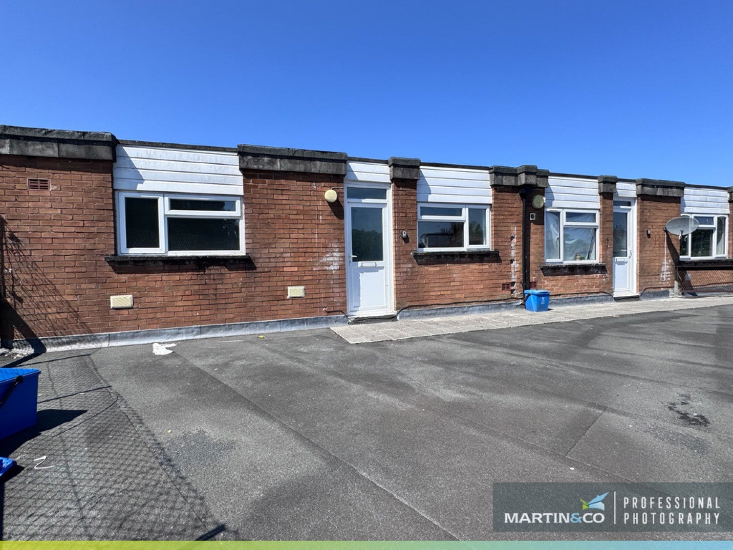 Flat Caerphilly Road in Cardiff