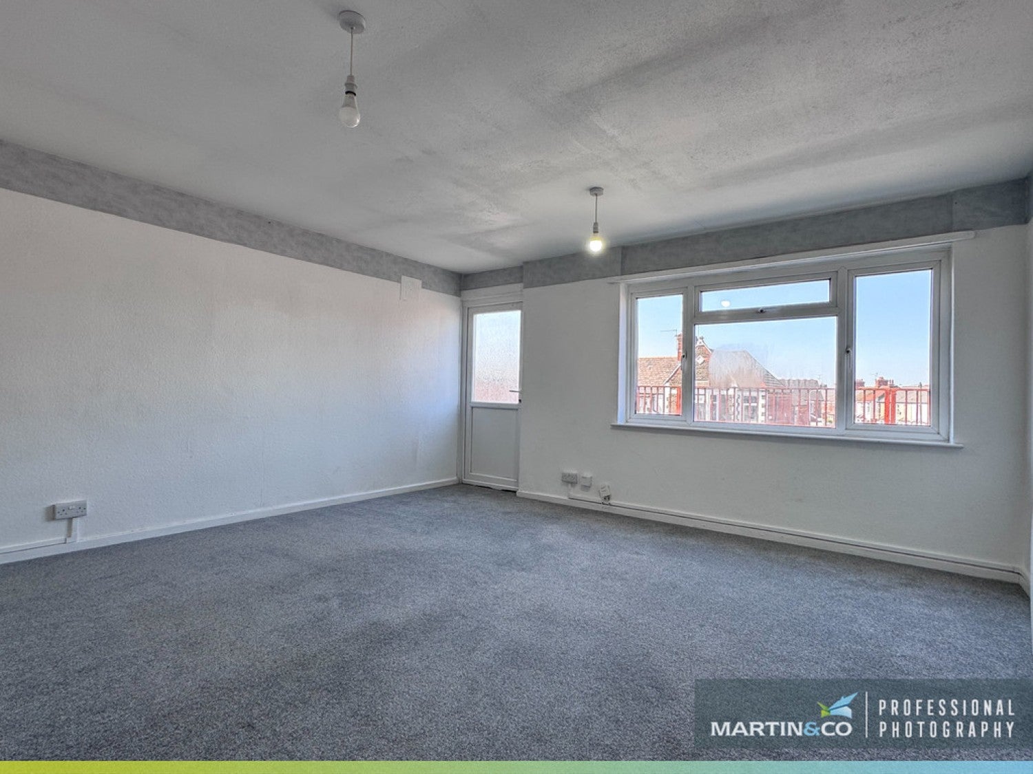 Flat Caerphilly Road in Cardiff