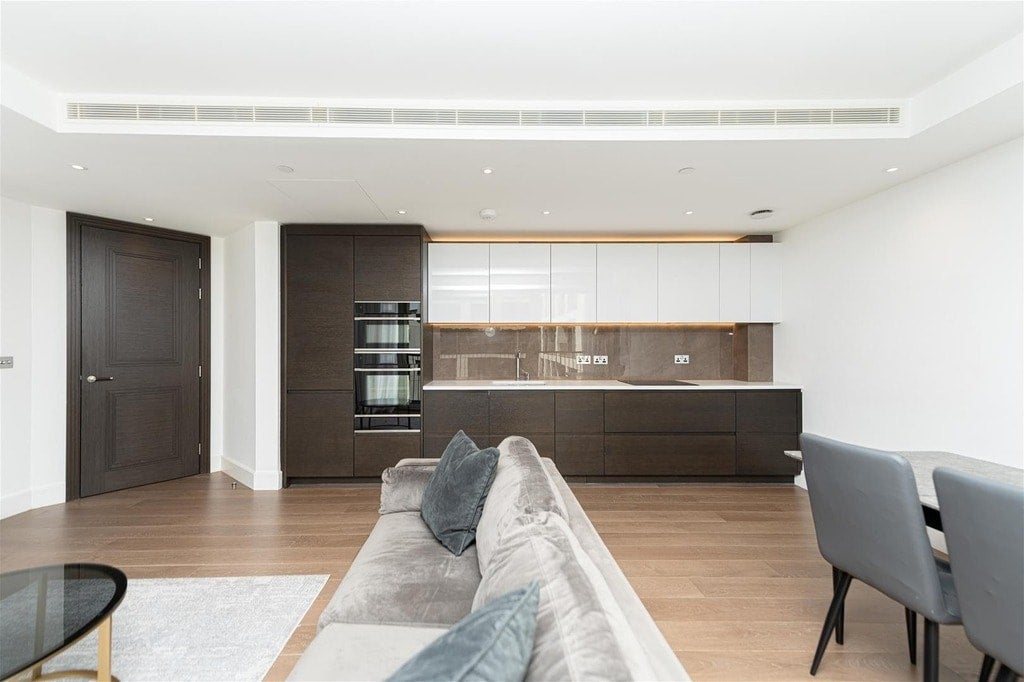 Flat Warwick Lane in Greater London
