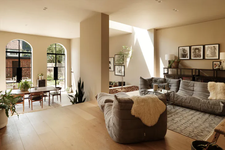 House Leighton Gardens in Greater London
