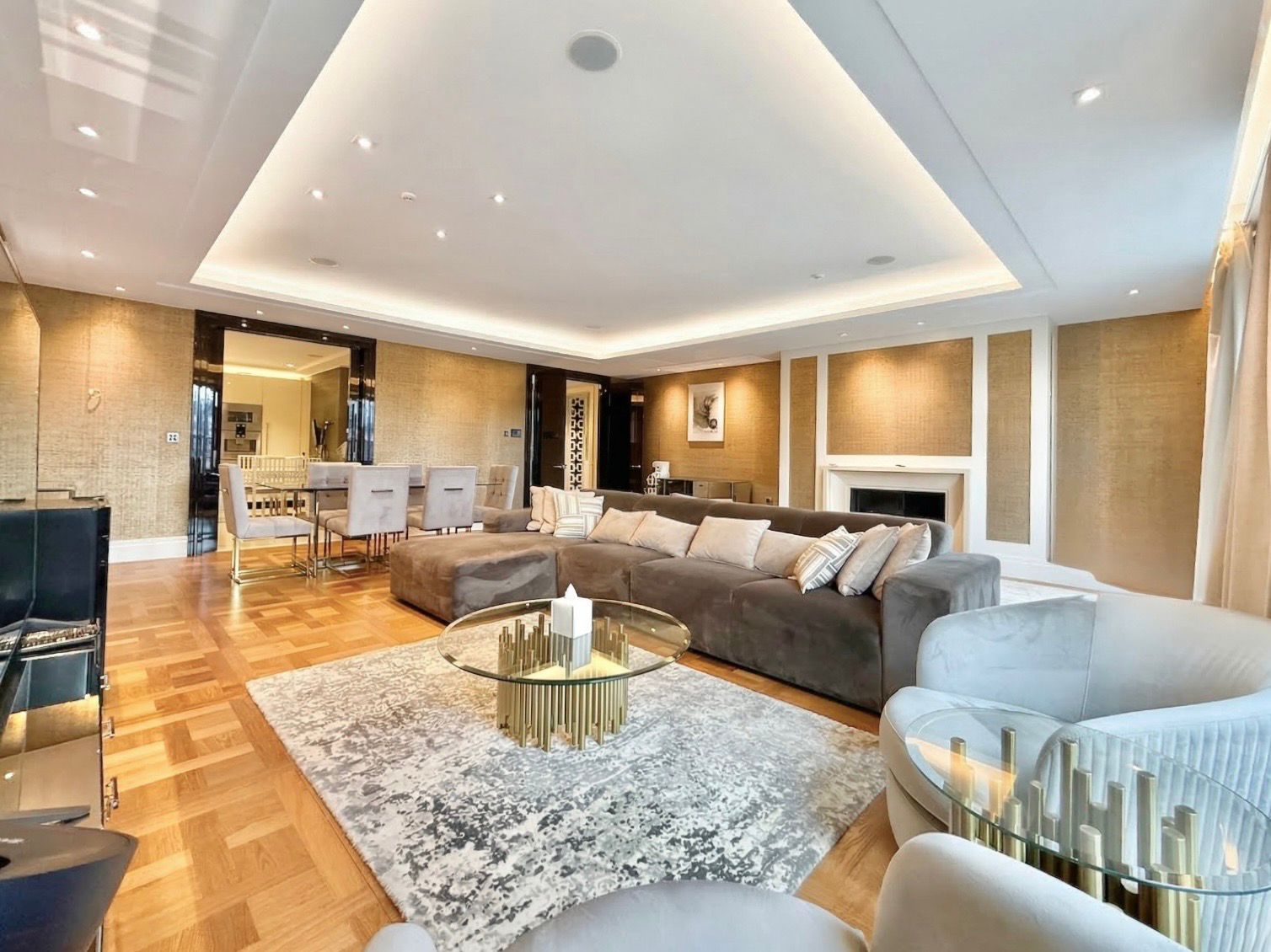 Flat Ebury Square in City of Westminster