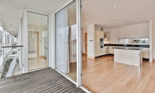 Flat Grosvenor Road in London