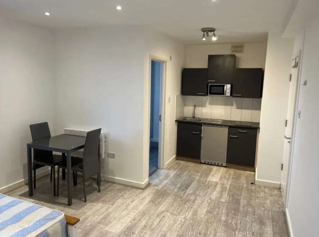 Flat Shenley Road in Hertsmere