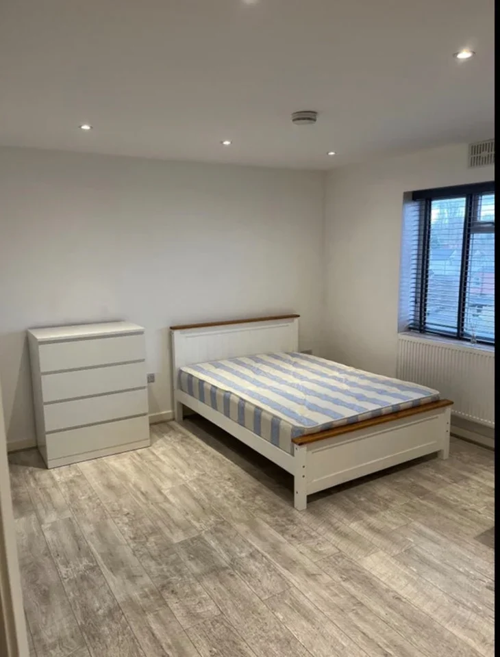 Flat Shenley Road in Hertsmere
