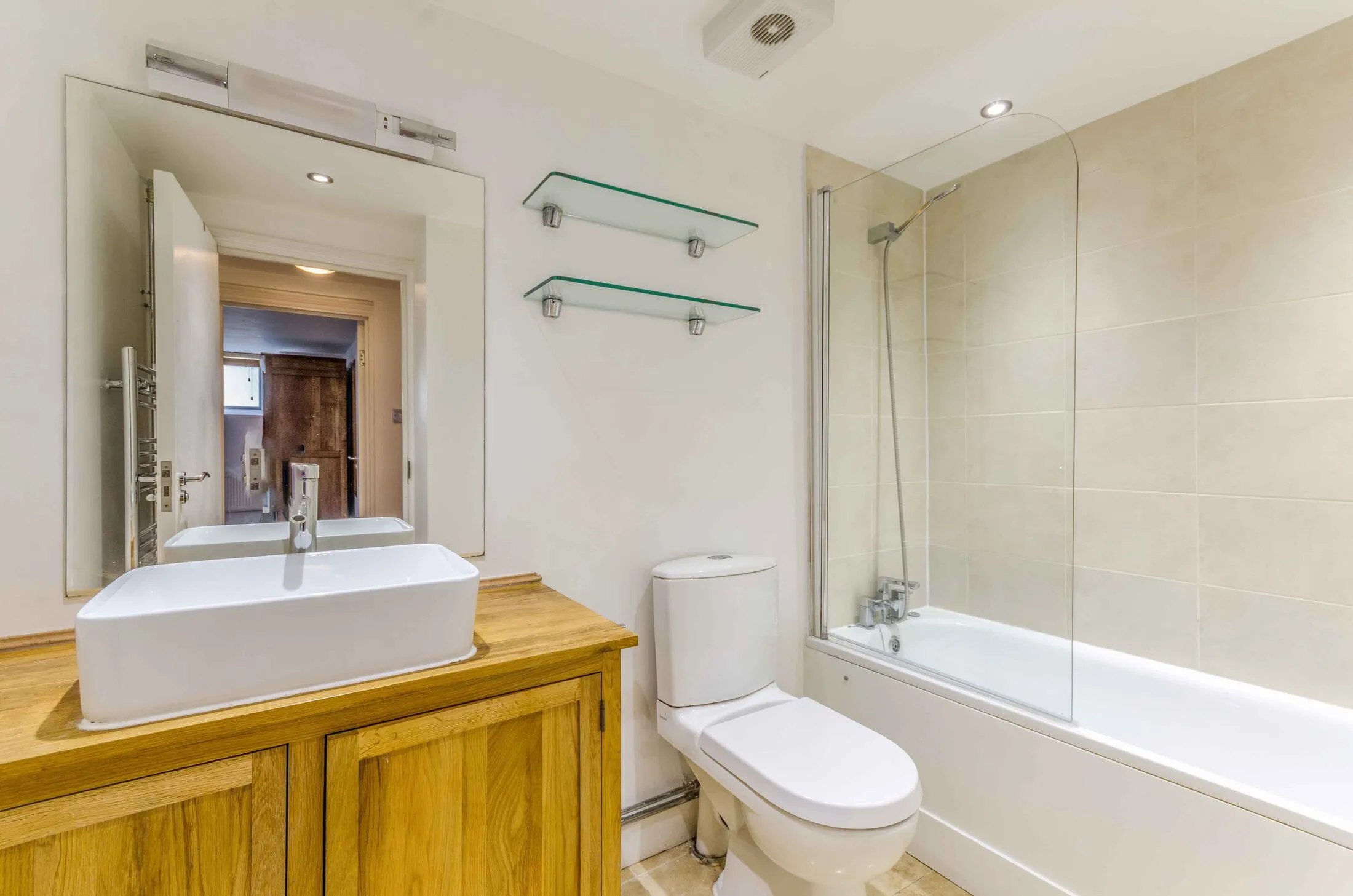 Flat Aberdeen Lane in Greater London