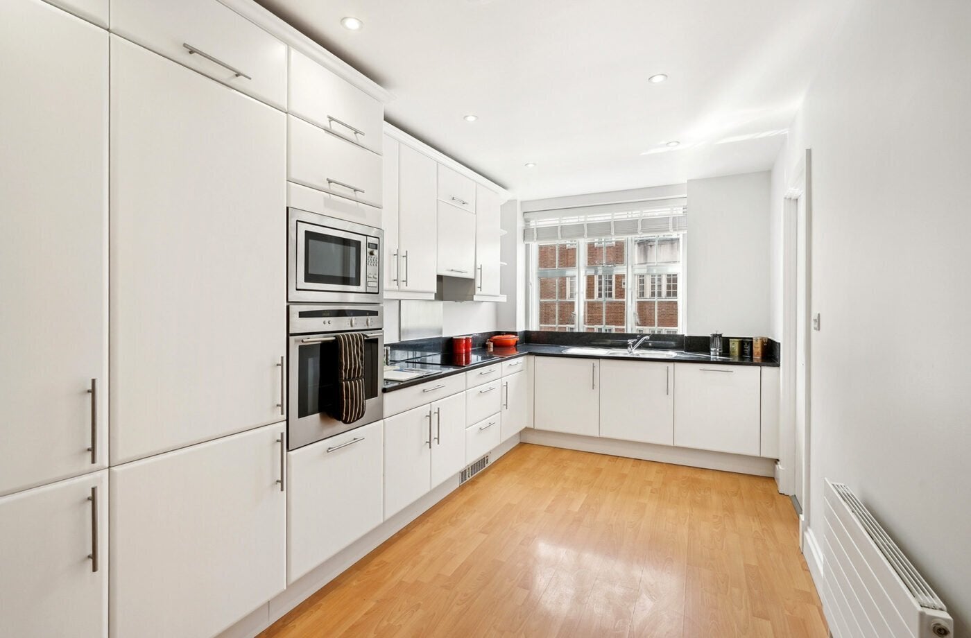 Flat Phillimore Walk in Greater London