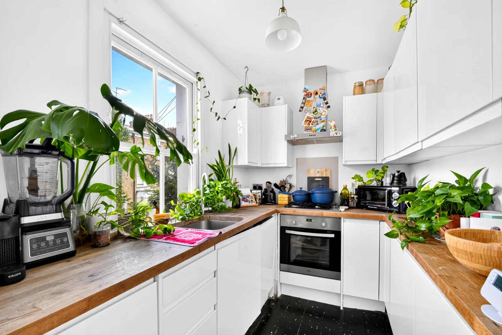 Flat Highbury Grange in Greater London