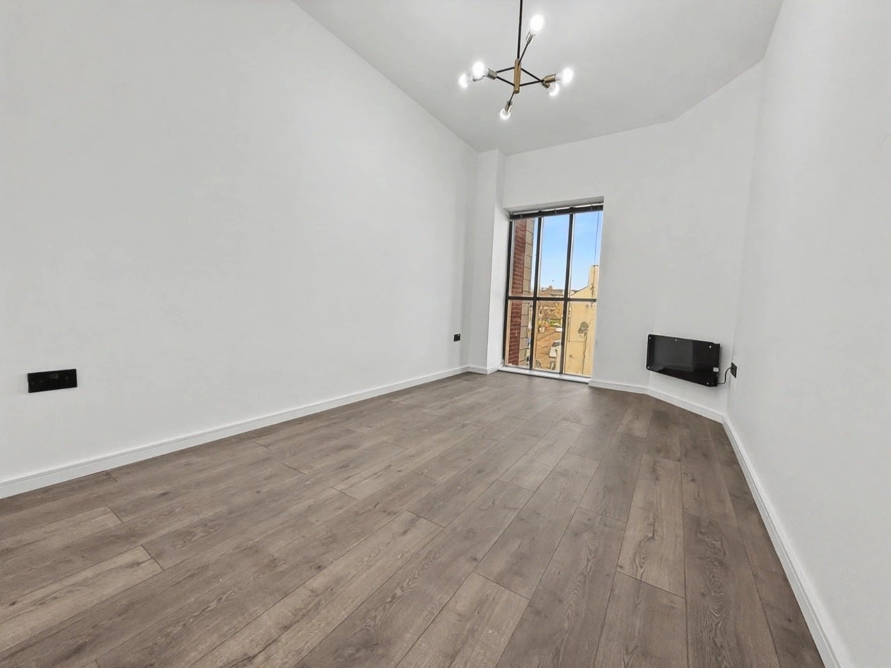 Flat Glebe Road in Chelmsford