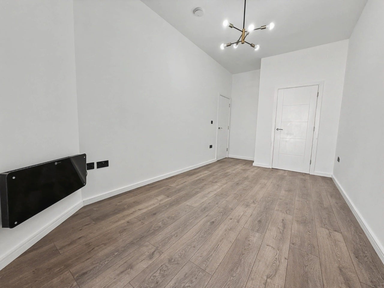 Flat Glebe Road in Chelmsford